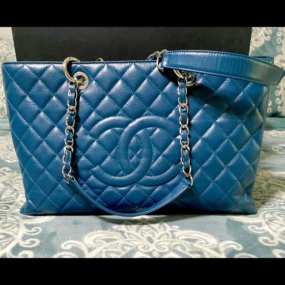🌈Chanel XL GST Blue W/ Silver how’s work💎 - Picture 11 of 16